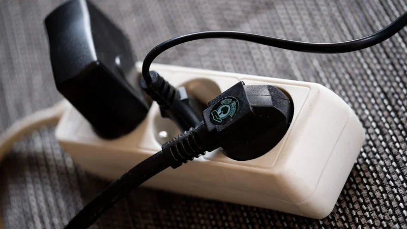 APC Home/Office SurgeArrest 1.8 m, tel/coax (PH6VT3-FR)