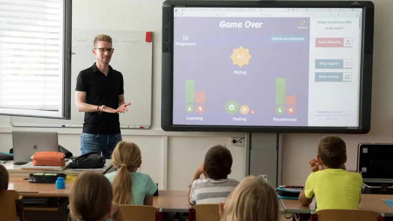 EGIS Happy Hearts 1 Interactive Whiteboard Software