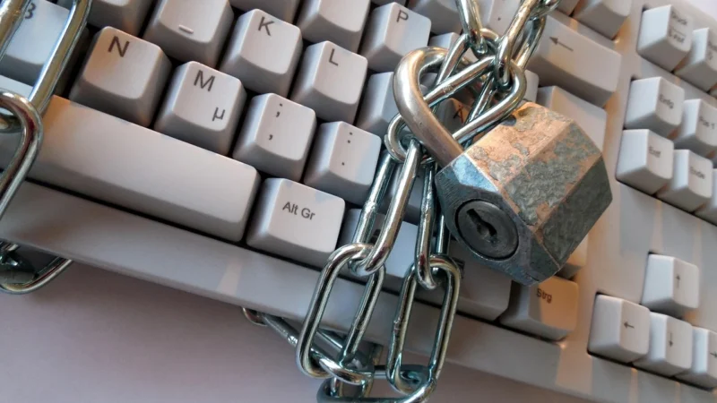 ESET Smart Security 1U 1Rok Kontynuacja BOX (ESSK1D1Y)