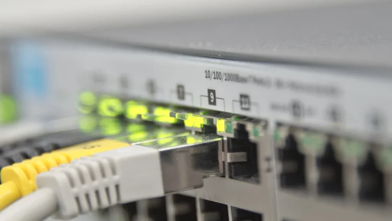 Extreme Networks X440-G2 12 10/100/1000BASE-T POE+ (16531)