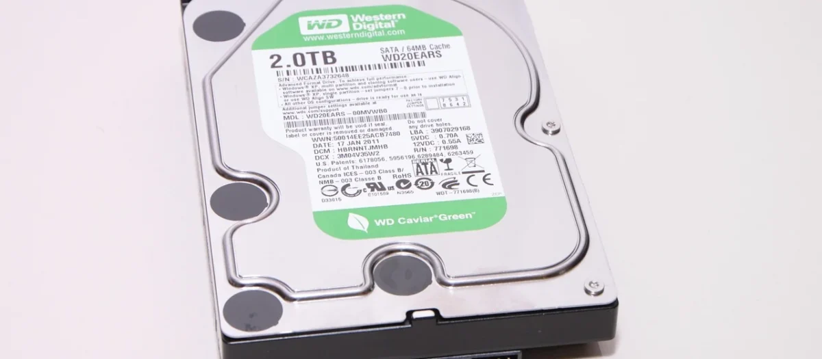 Fujitsu 16x48x DVD-ROM SATA 13,3cm 5,25Zoll (S26361-F3266-L2)
