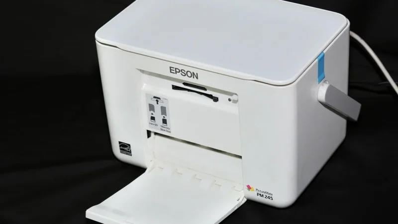 HP 744 Czerwony chromatyczny, Czarny matowy (F9J88A)