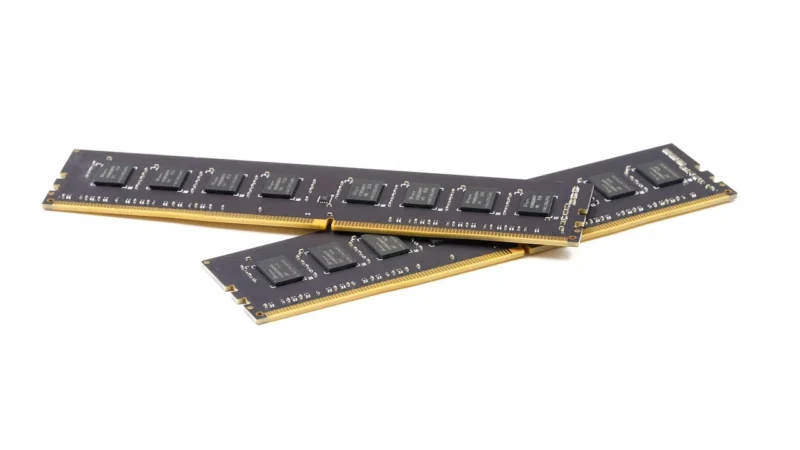 Kingston 8GB DDR3 ECCR (KVR1333D3D4R9S/8GHB)