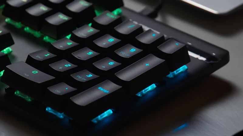 Komputer AnimeCraft MAG RGB i5-10400 16GB SSD512GB RTX2060 80+ W10 (MAGI510400F16GBSSD512GBRTX2060)