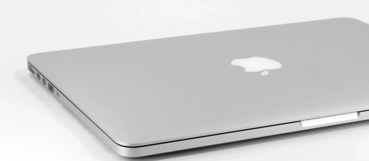 Laptop Apple MacBook Pro 16,2″/M1 Pro/16GB/4TB/macOS (MK1F3ZEAD2)