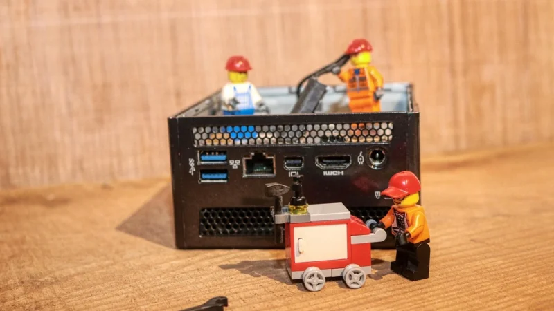 Lenovo 2 Year Onsite Repair 9×5 4 Hour Response (10N3999)