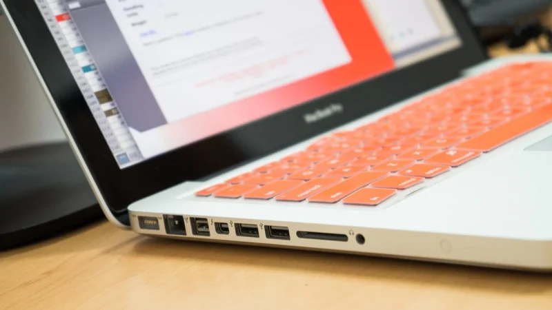 Marksoft Kurs Tworzenie stron Joomla 2.5 + ksiazka PC (9788363215842)
