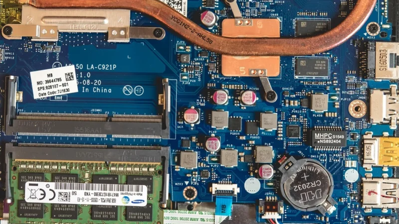 Procesor Intel Xeon E5-2603 v4 1,7GHz OEM (CM8066002032805)